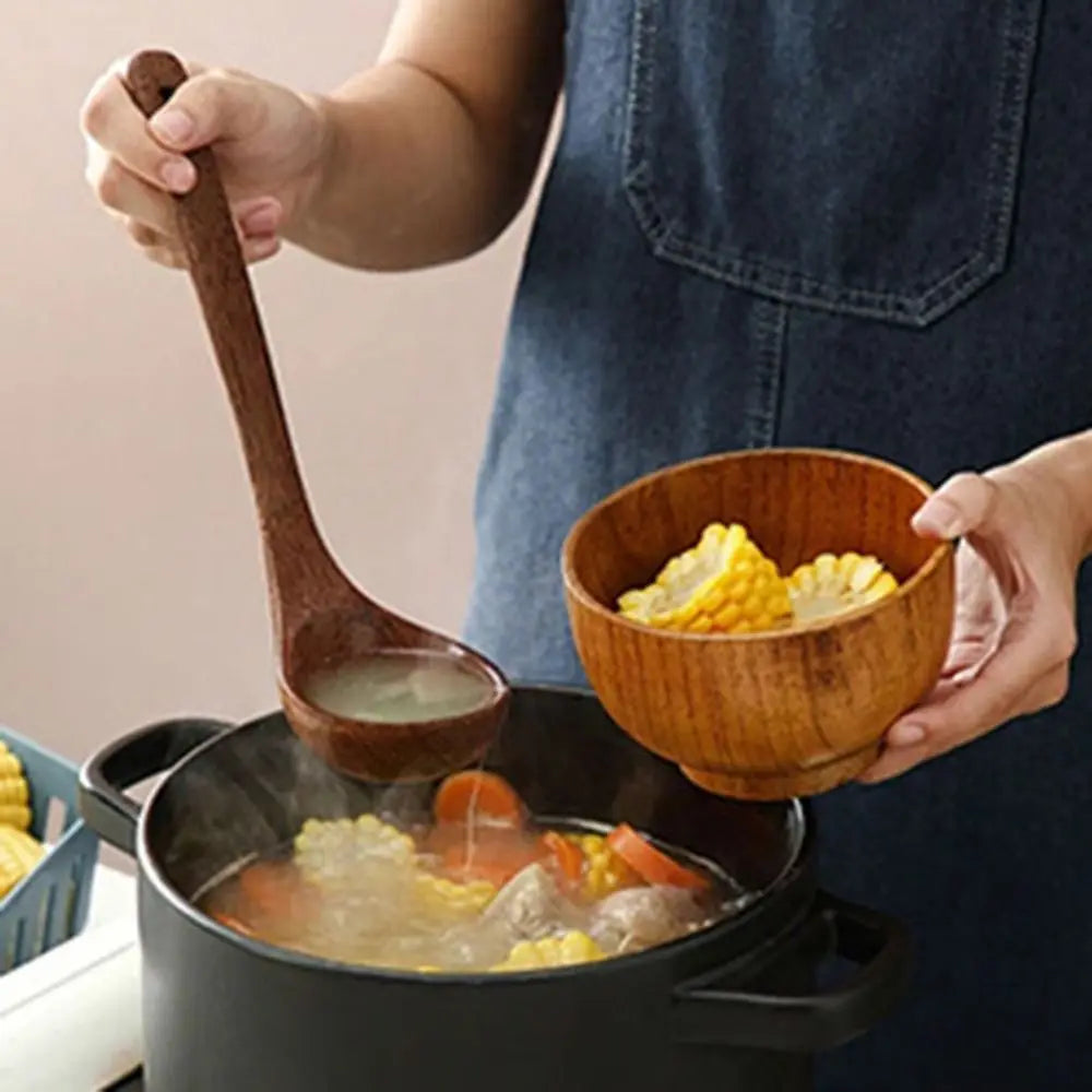 Healthy wooden spoons – a natural kitchen utensil set