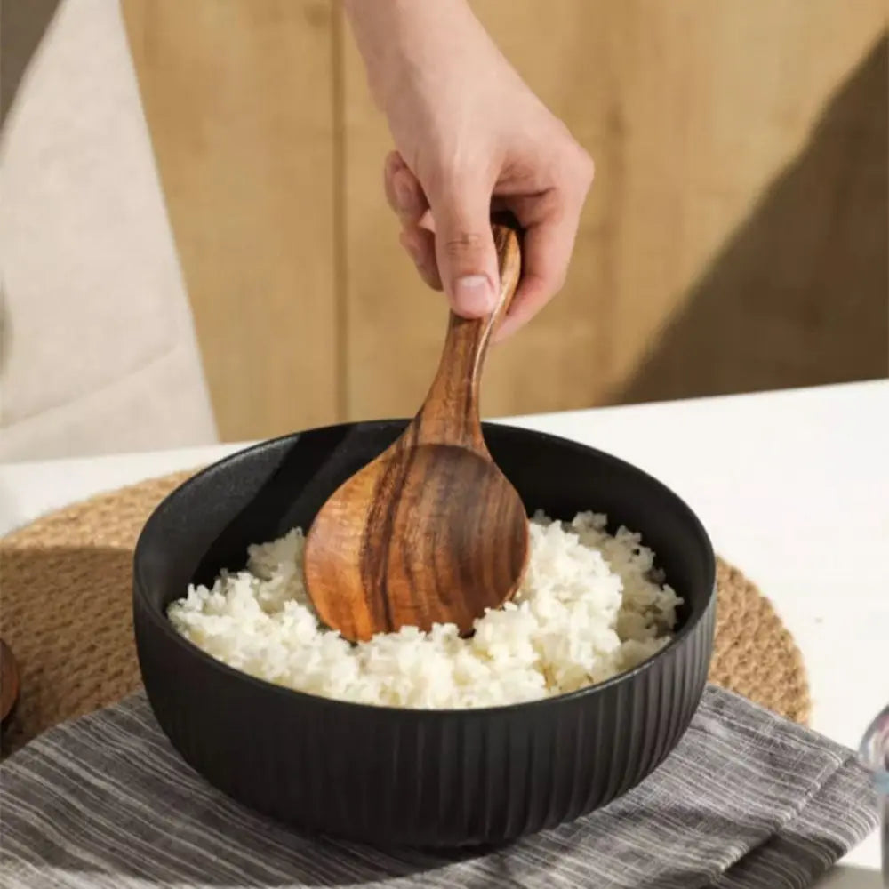 Healthy wooden spoons – a natural kitchen utensil set